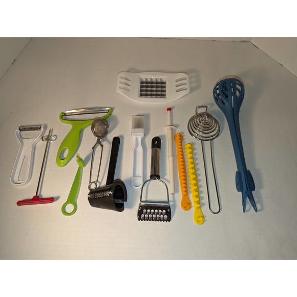 Lot Kitchen Tools Gadgets Frother Chopper Shredder Stainless Steel Like New - Picture 1 of 12